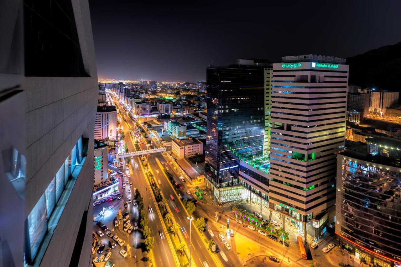 هوليداي العزيزية فندق 5*